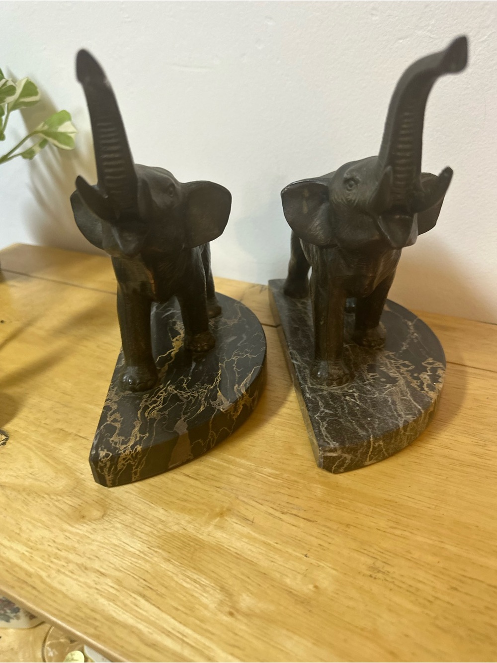 Vintage art deco cast metaPair of Elephant Bookends in Black with Gold Veining